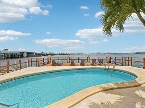 7845 NE Bayshore Ct 16, Miami FL 33138