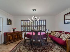 9021 NW 13th St, Plantation FL 33322