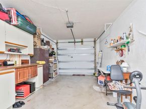 9021 NW 13th St, Plantation FL 33322