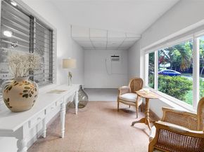 231 NE 43rd St, Miami FL 33137