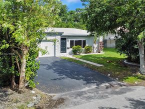 231 NE 43rd St, Miami FL 33137