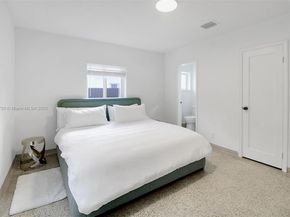 231 NE 43rd St, Miami FL 33137