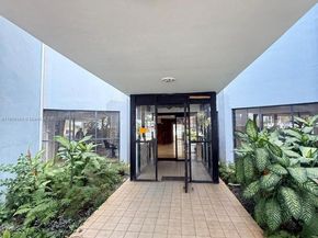 2025 NE 164th St 605, North Miami Beach FL 33162