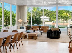 1041 W 48th St, Miami Beach FL 33140
