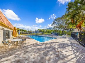 130 S Cypress Rd 612, Pompano Beach FL 33060