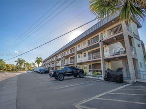 270 Layne Blvd 305, Hallandale Beach FL 33009