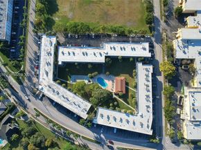 270 Layne Blvd 305, Hallandale Beach FL 33009