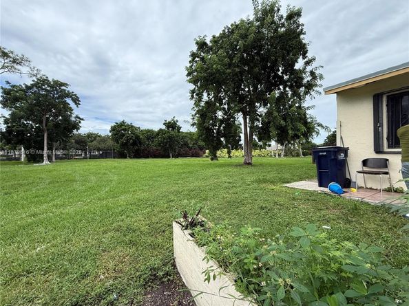 28210 SW 143rd Ct, Homestead FL 33033