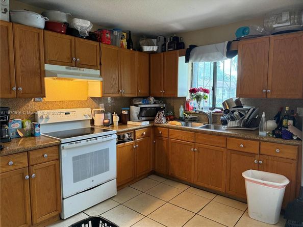28210 SW 143rd Ct, Homestead FL 33033