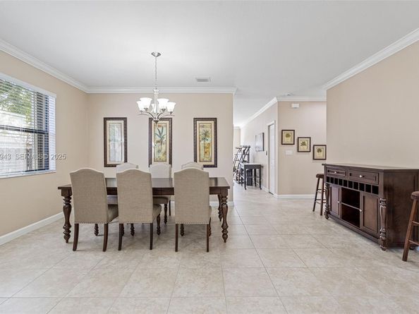 15154 SW 118th St, Miami FL 33196