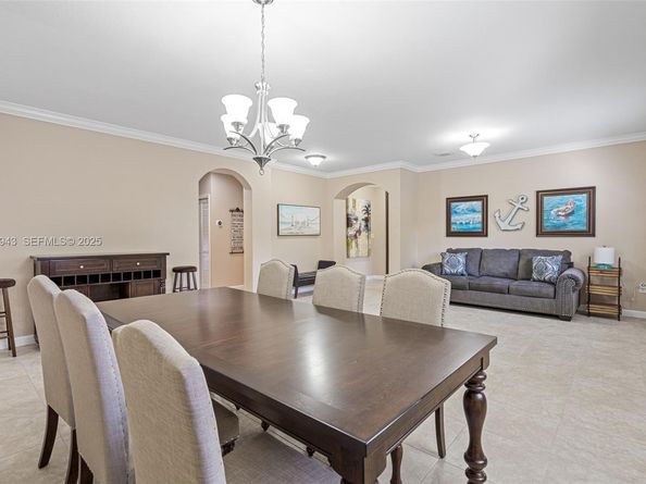 15154 SW 118th St, Miami FL 33196