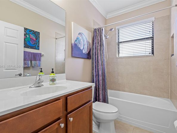 15154 SW 118th St, Miami FL 33196