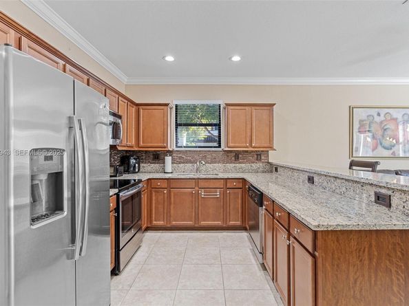 15154 SW 118th St, Miami FL 33196