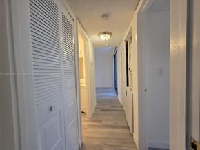 210 Lake Pointe Dr 304, Oakland Park FL 33309