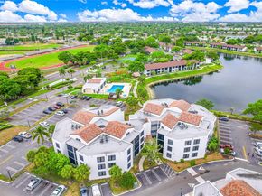 210 Lake Pointe Dr 304, Oakland Park FL 33309