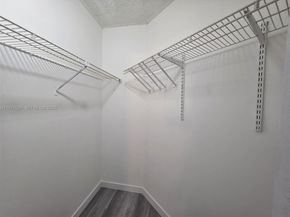 210 Lake Pointe Dr 304, Oakland Park FL 33309