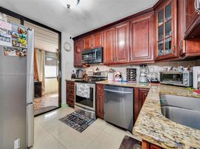 665 NE 195th st 424, Miami FL 33179