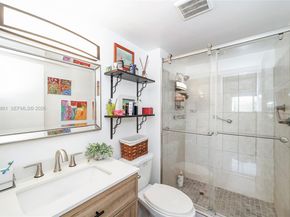 541 Blue Heron 205C, Hallandale Beach FL 33009