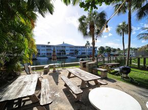 541 Blue Heron 205C, Hallandale Beach FL 33009