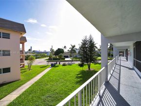 541 Blue Heron 205C, Hallandale Beach FL 33009