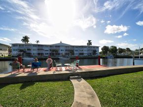 541 Blue Heron 205C, Hallandale Beach FL 33009