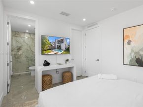 325 SW 16th St B, Fort Lauderdale FL 33315