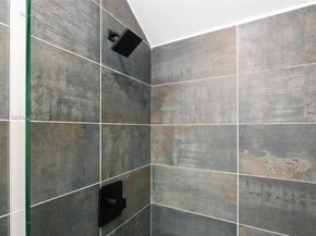 325 SW 16th St B, Fort Lauderdale FL 33315