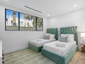 325 SW 16th St B, Fort Lauderdale FL 33315