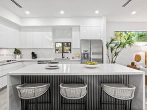 325 SW 16th St B, Fort Lauderdale FL 33315