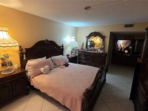 12955 SW 16th Ct 101M, Pembroke Pines FL 33027
