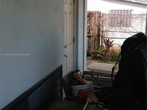 6521 SW 112th Ave, Miami FL 33173