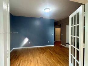 1127 Euclid Ave 203, Miami Beach FL 33139