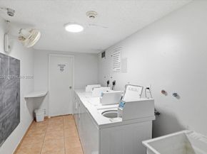 200 177th Dr 409, Sunny Isles Beach FL 33160