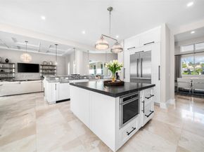 7222 SW 79th Ter, Miami FL 33143