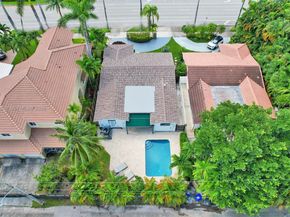 1116 Hollywood Blvd, Hollywood FL 33019