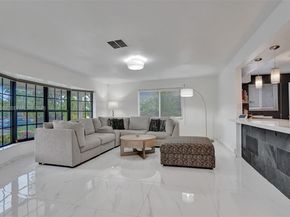 1116 Hollywood Blvd, Hollywood FL 33019