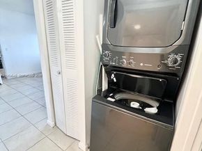 3690 N 56th Ave 902, Hollywood FL 33021