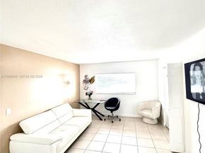 3690 N 56th Ave 902, Hollywood FL 33021