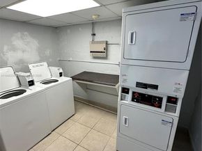 2020 NE 135th St 807, North Miami FL 33181