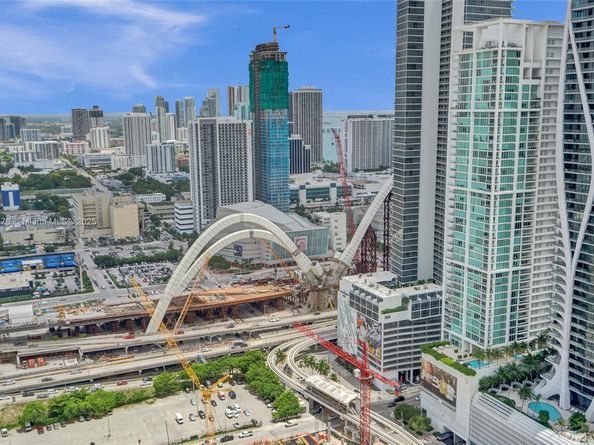 851 NE 1st Ave 3800, Miami FL 33132