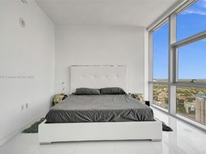 851 NE 1st Ave 3800, Miami FL 33132