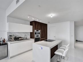 851 NE 1st Ave 3800, Miami FL 33132
