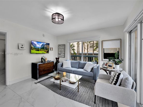 2740 SW 28th Ter 202, Miami FL 33133