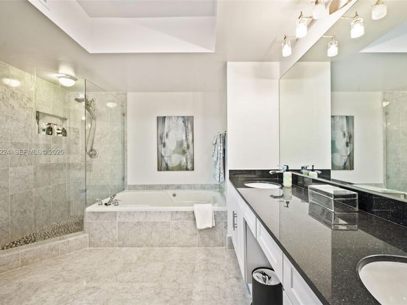 3598 Yacht Club Drive 1804, Aventura FL 33180