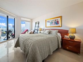 3598 Yacht Club Drive 1804, Aventura FL 33180