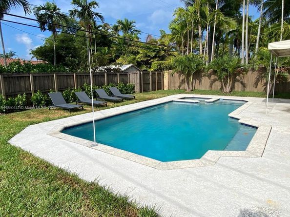 1438 Harrison St, Hollywood FL 33020