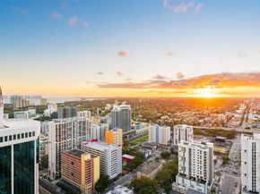 88 SW 7th St 2706, Miami FL 33130