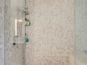 88 SW 7th St 2706, Miami FL 33130