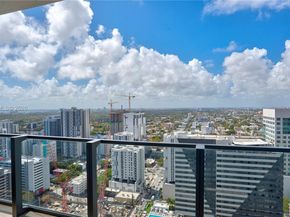 88 SW 7th St 2706, Miami FL 33130