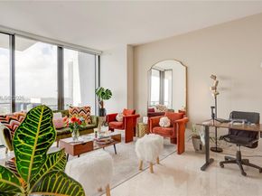 88 SW 7th St 2706, Miami FL 33130